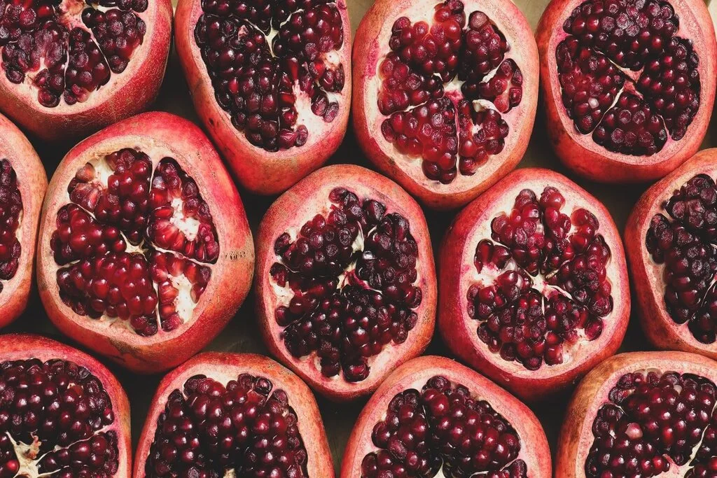 What are the benefits of eating pomegranate?